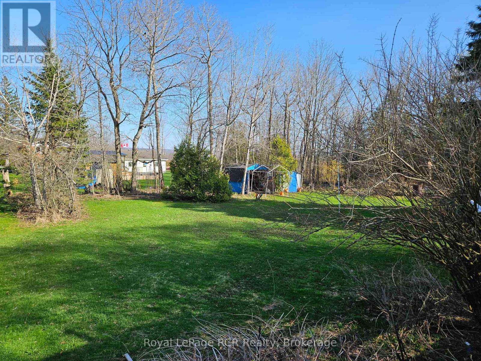 127 Kirk Street, Georgian Bluffs, Ontario  N4K 0G2 - Photo 29 - X12110467