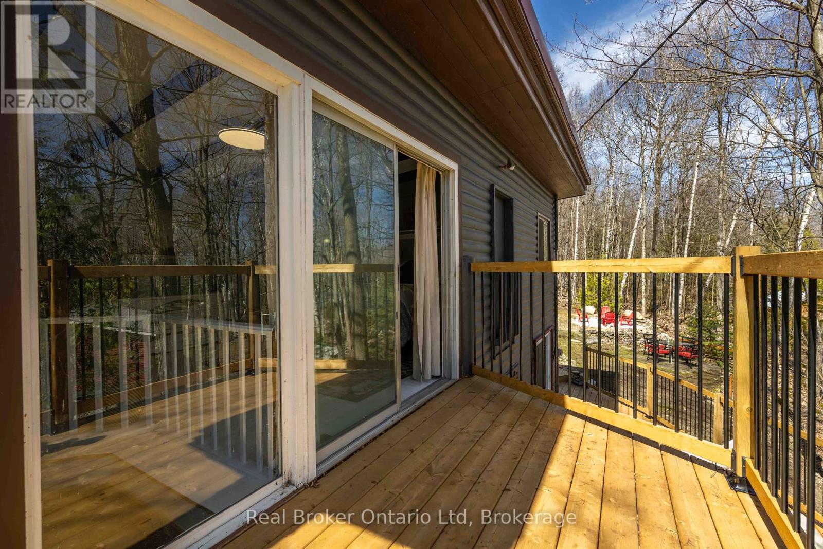 12 7th Avenue, South Bruce Peninsula, Ontario  N0H 2T0 - Photo 20 - X12111849