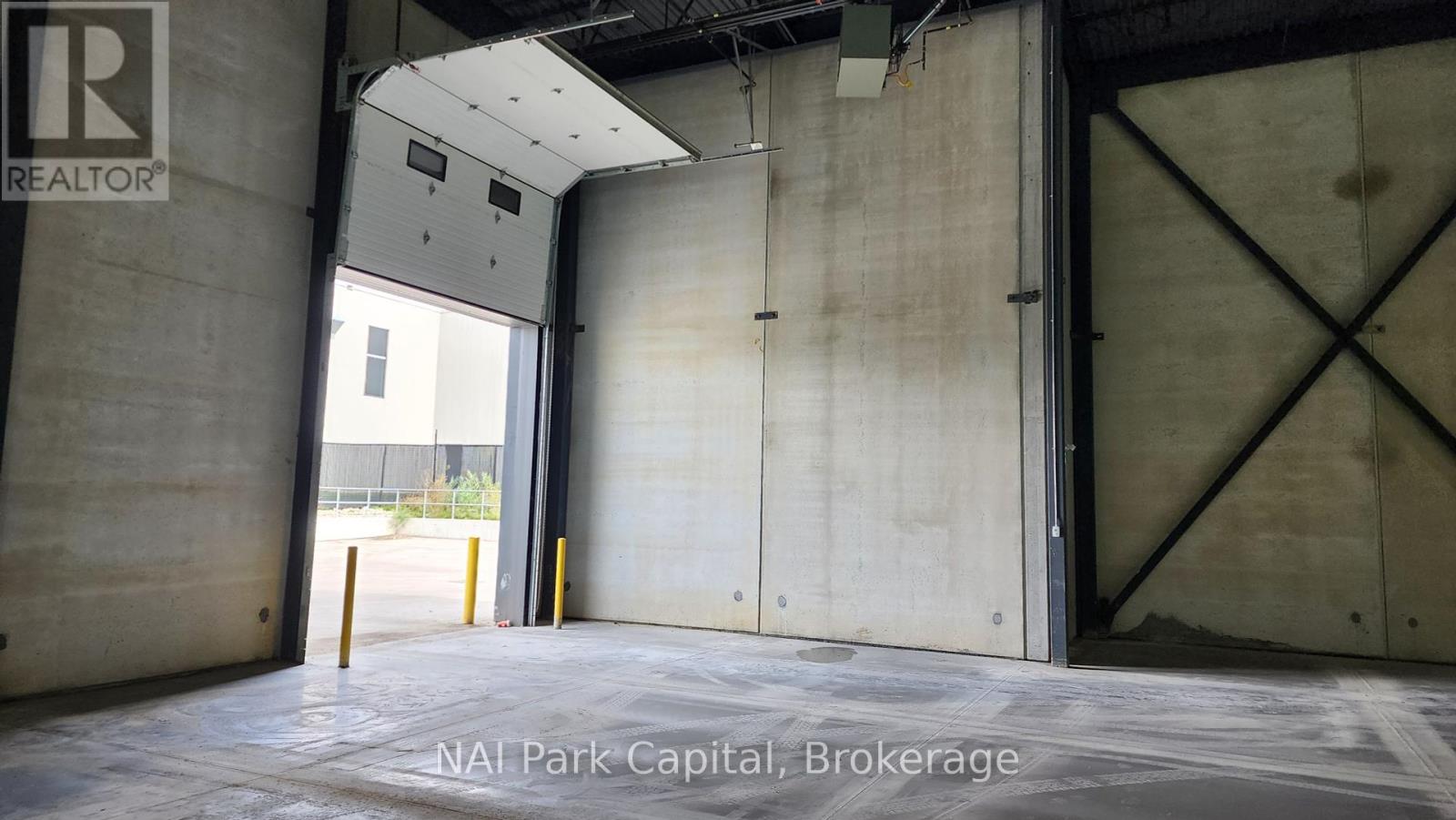 45 Goddard Crescent, Cambridge, Ontario  N3E 0B1 - Photo 3 - X12112309