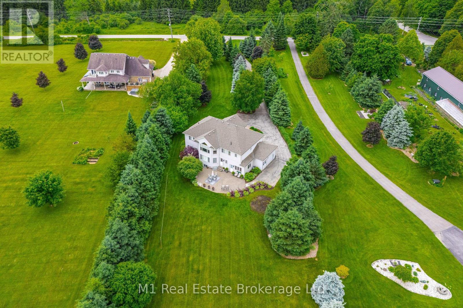 487 Anderson Street S, Centre Wellington, Ontario  N1M 1Z8 - Photo 37 - X12112621