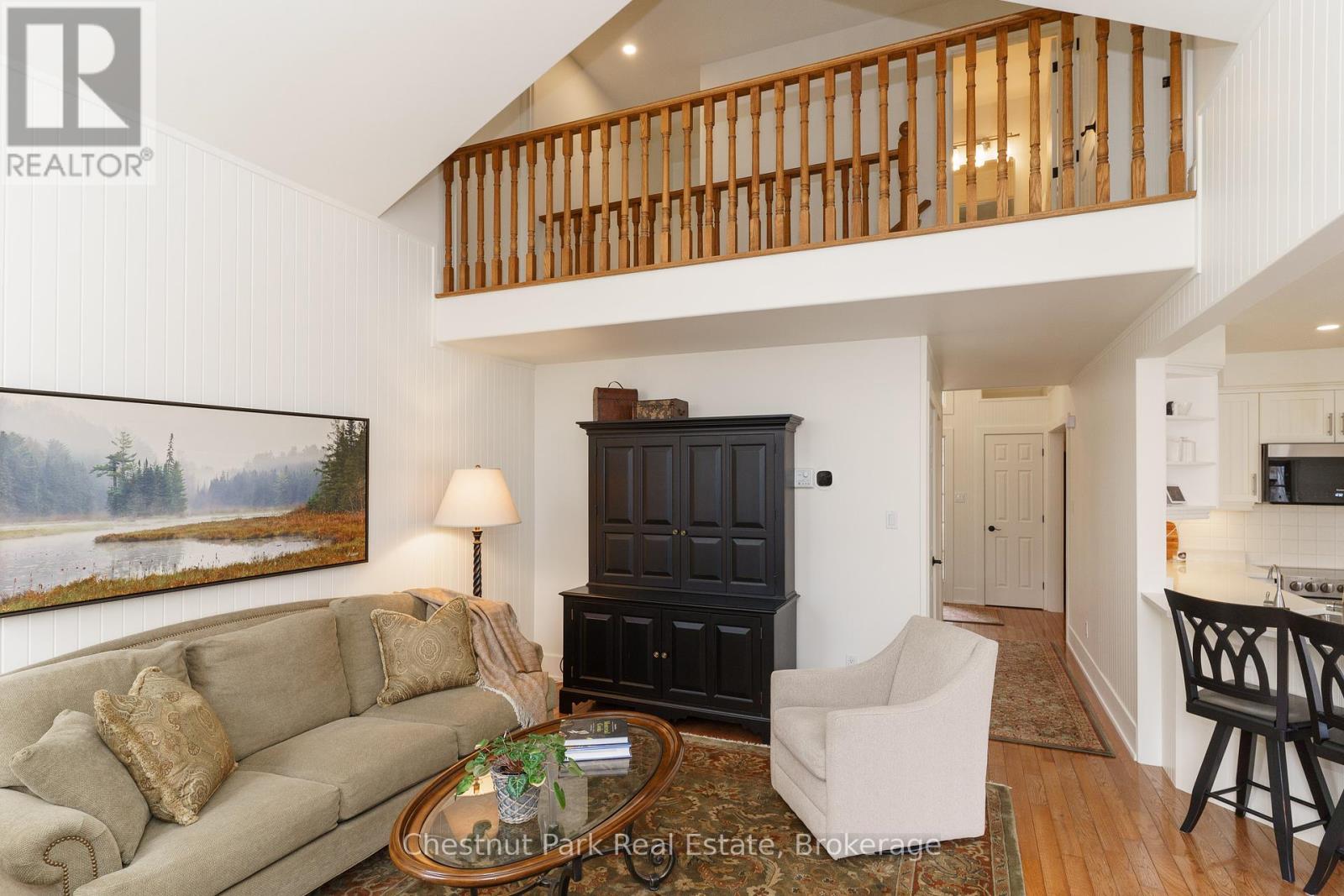 48 Estate Drive, Muskoka Lakes, Ontario  P0B 1J0 - Photo 3 - X12114536