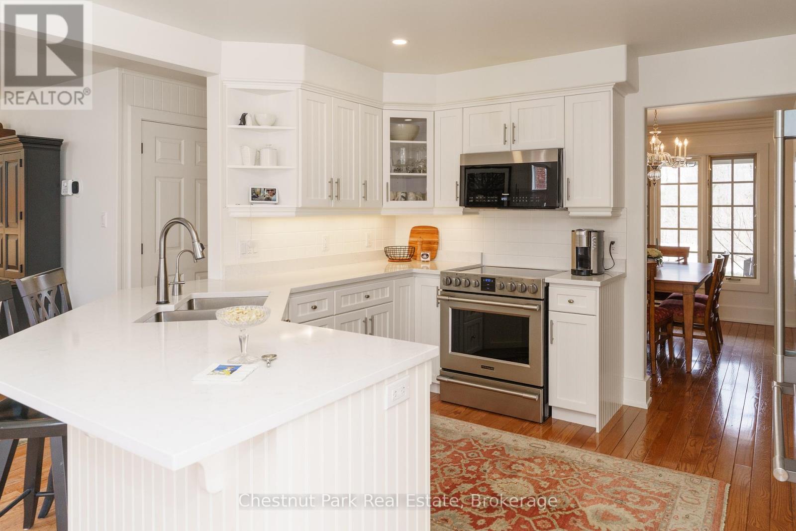 48 Estate Drive, Muskoka Lakes, Ontario  P0B 1J0 - Photo 8 - X12114536
