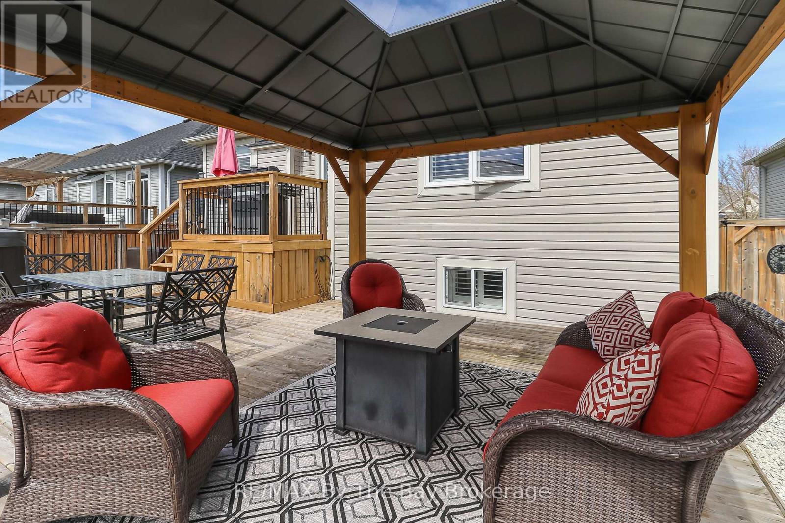 9 Broadpoint Street, Wasaga Beach, Ontario  L9Z 3B8 - Photo 30 - S12114684