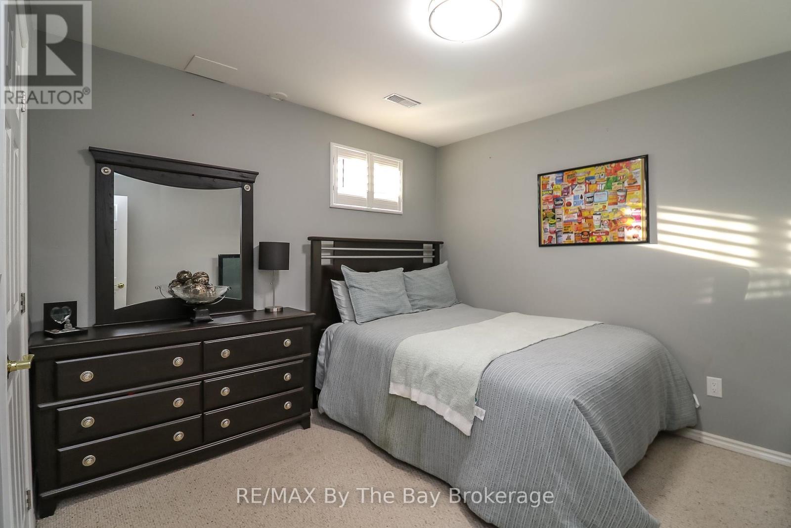 9 Broadpoint Street, Wasaga Beach, Ontario  L9Z 3B8 - Photo 42 - S12114684