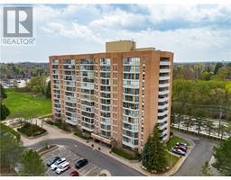 265 WESTCOURT Place Unit# 907, Waterloo, Ontario