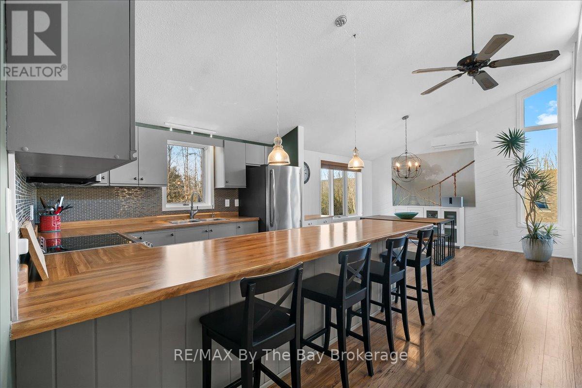 177 Talisman Mountain Drive, Grey Highlands, Ontario  N0C 1G0 - Photo 16 - X12114859