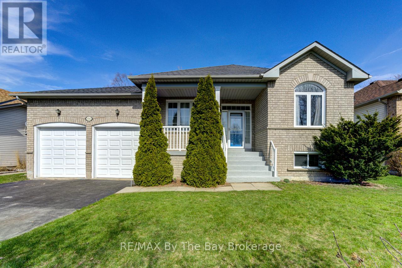 150 SILVER BIRCH AVENUE, Wasaga Beach, Ontario
