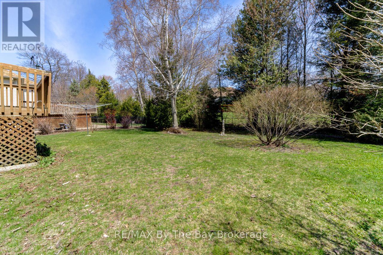 150 Silver Birch Avenue, Wasaga Beach, Ontario  L9Z 1N3 - Photo 46 - S12115318