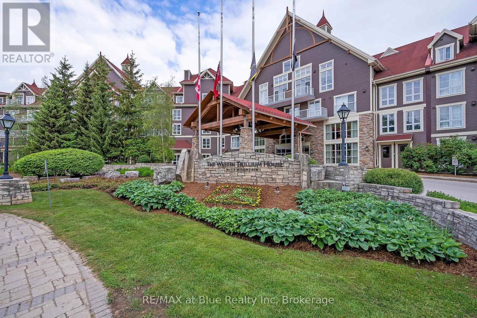352 - 220 GORD CANNING DRIVE, Blue Mountains, Ontario
