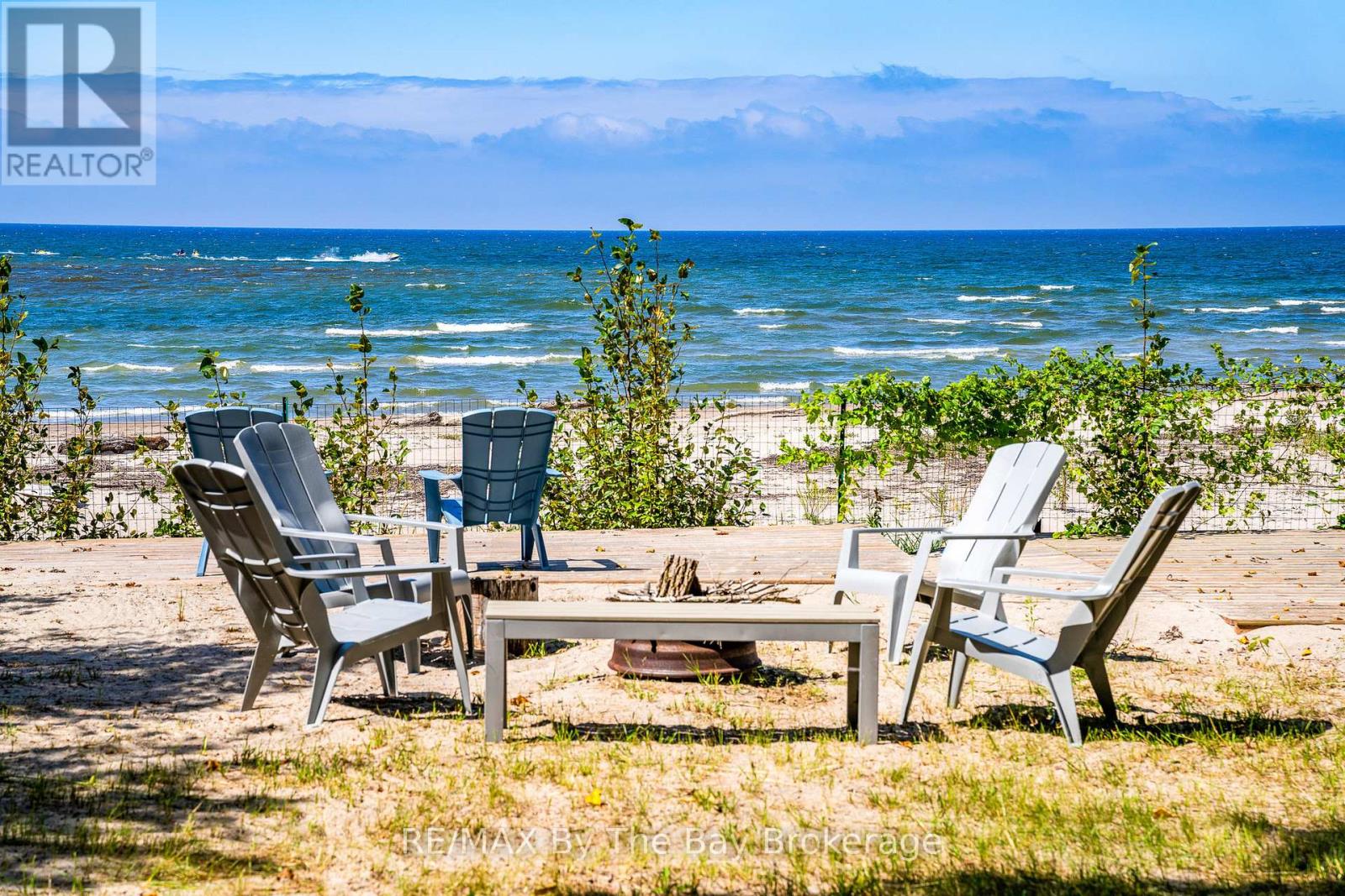 156 Santos Lane, Wasaga Beach, Ontario  L9Z 2M1 - Photo 4 - S12115966