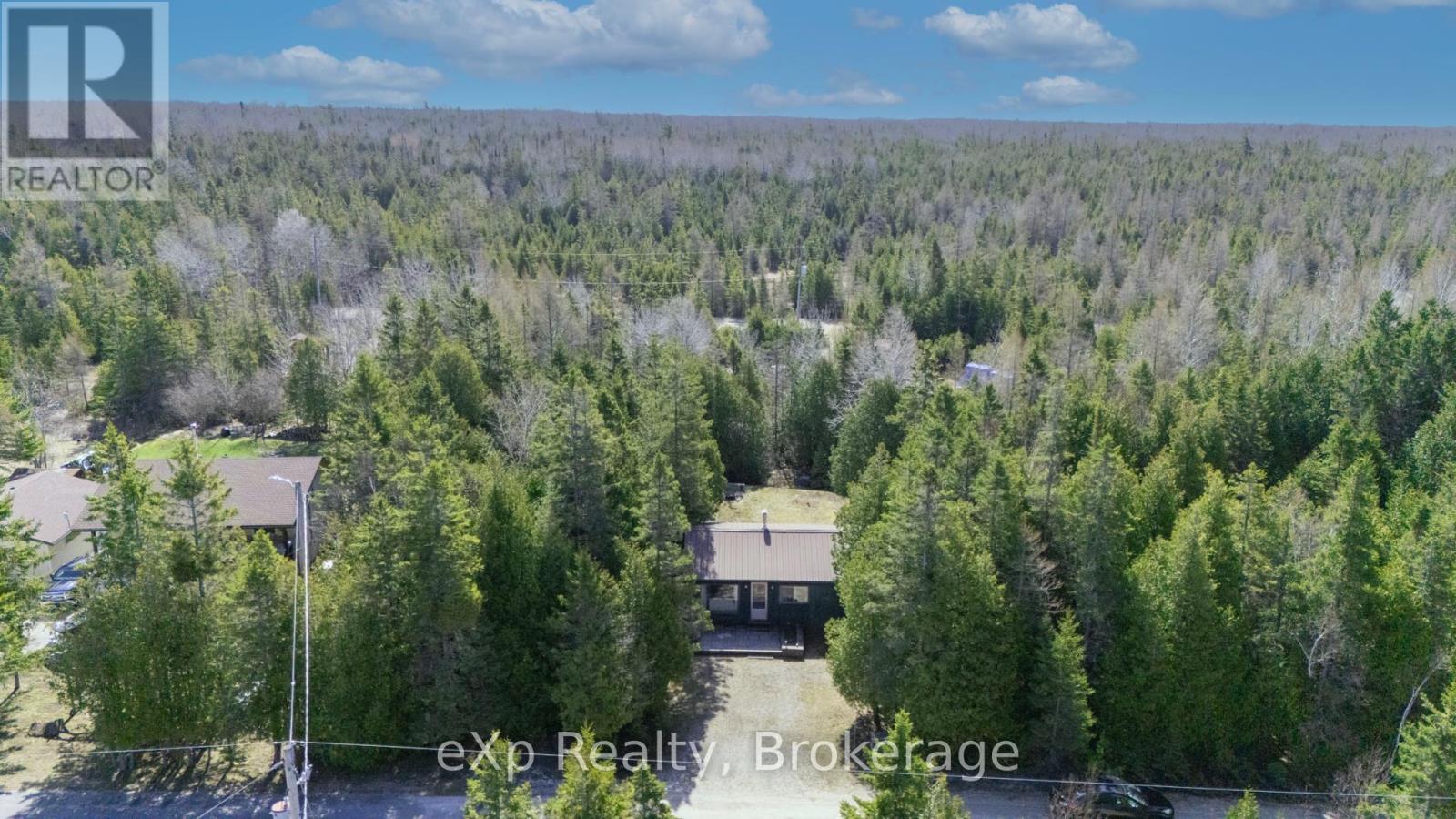 45 Baywatch Drive, Northern Bruce Peninsula, Ontario  N0H 2T0 - Photo 33 - X12116052