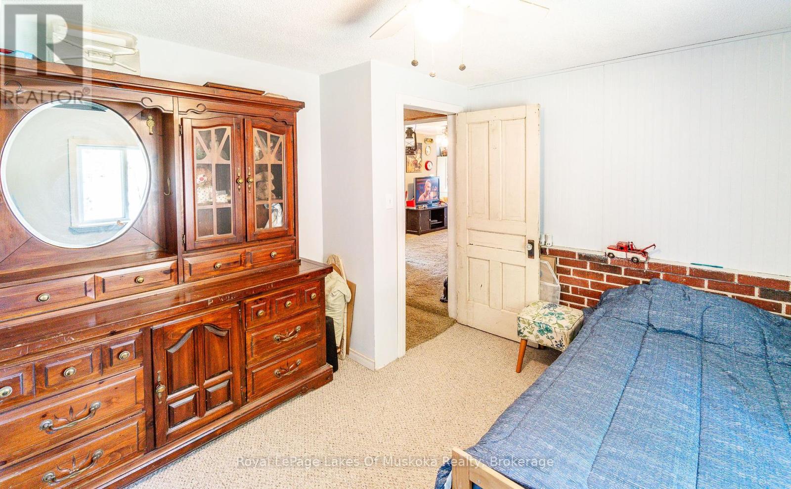 404 Stisted Road, Ryerson, Ontario  P0A 1C0 - Photo 12 - X12117497