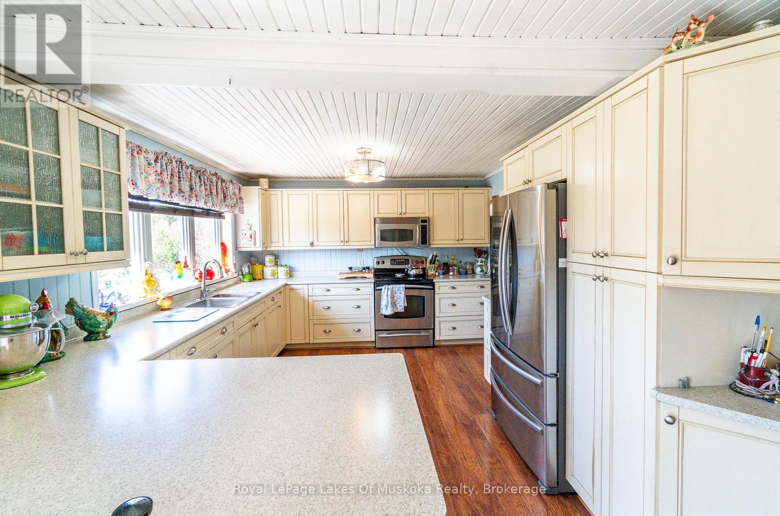 404 Stisted Road, Ryerson, Ontario  P0A 1C0 - Photo 7 - X12117497