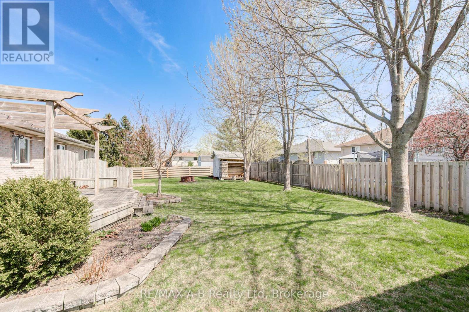 204 Frederick Court, East Zorra-Tavistock, Ontario  N0B 2R0 - Photo 6 - X12117684