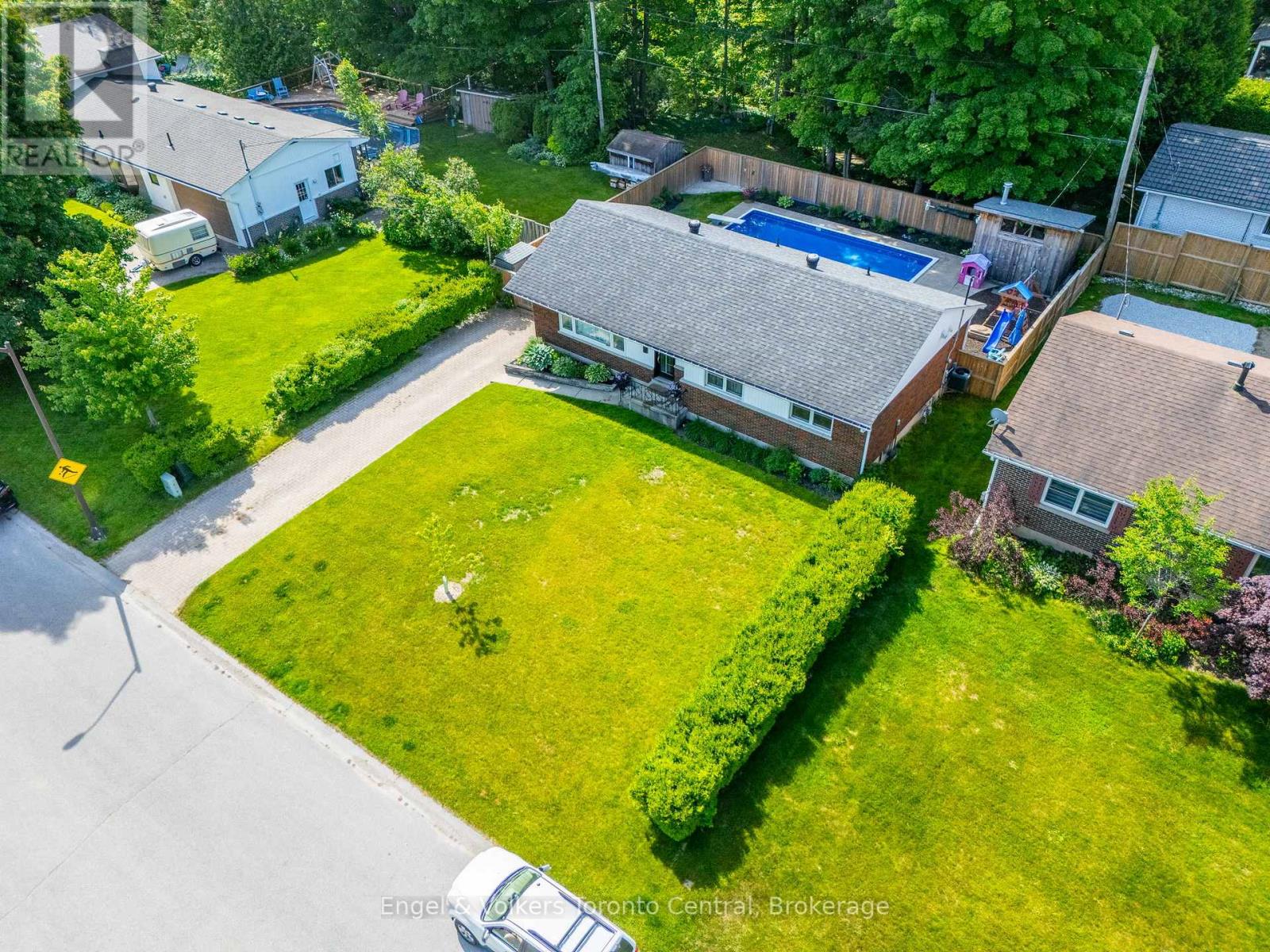 583 6TH STREET W, Owen Sound, Ontario