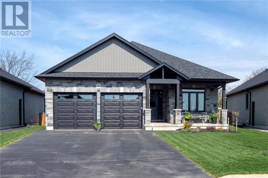 202 Orr Street, Stratford, Ontario  N5A 0J7 - Photo 1 - 40720731