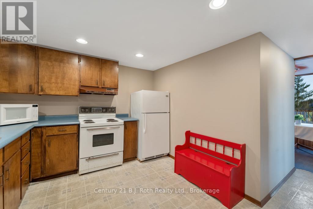 1033 Bayview Point Road, Lake Of Bays, Ontario  P0A 1H0 - Photo 19 - X12118859