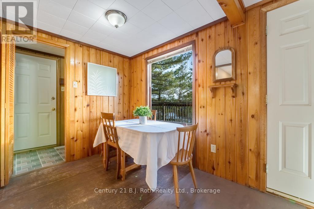 1033 Bayview Point Road, Lake Of Bays, Ontario  P0A 1H0 - Photo 20 - X12118859