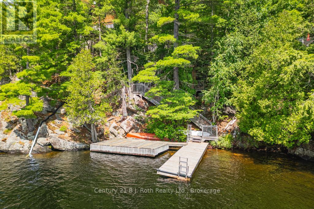 1033 Bayview Point Road, Lake Of Bays, Ontario  P0A 1H0 - Photo 40 - X12118859