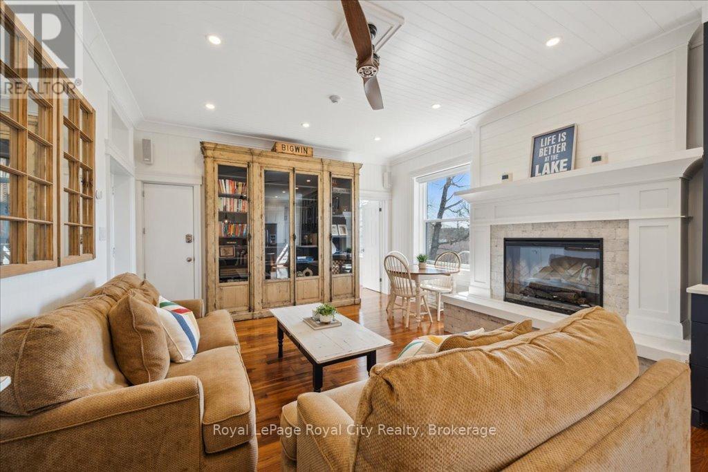 202 & 206 - 12 Bigwin Island, Lake Of Bays, Ontario  P0B 1A0 - Photo 4 - X12118957