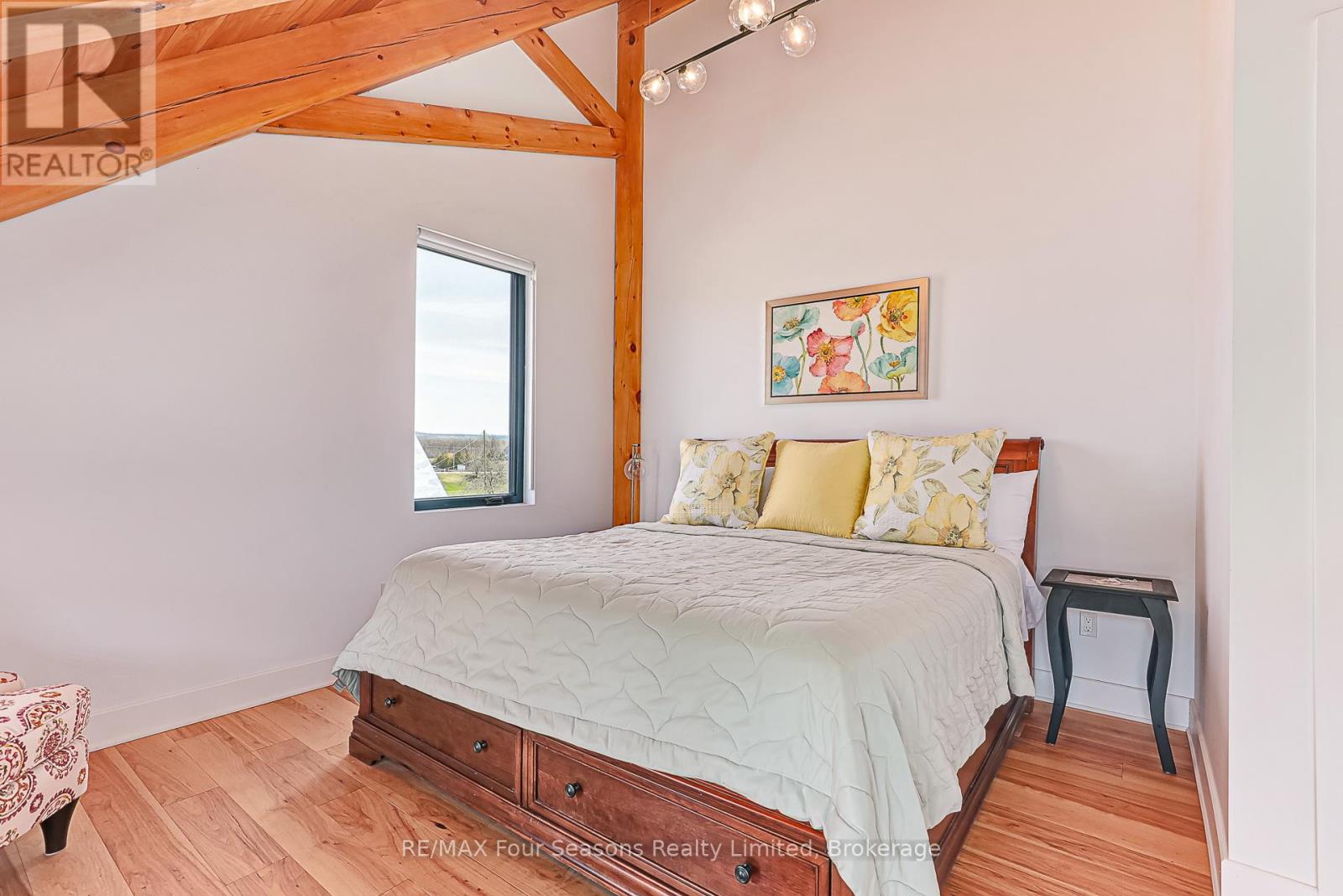 113 Slabtown Road W, Blue Mountains, Ontario  N0H 1J0 - Photo 24 - X12119141