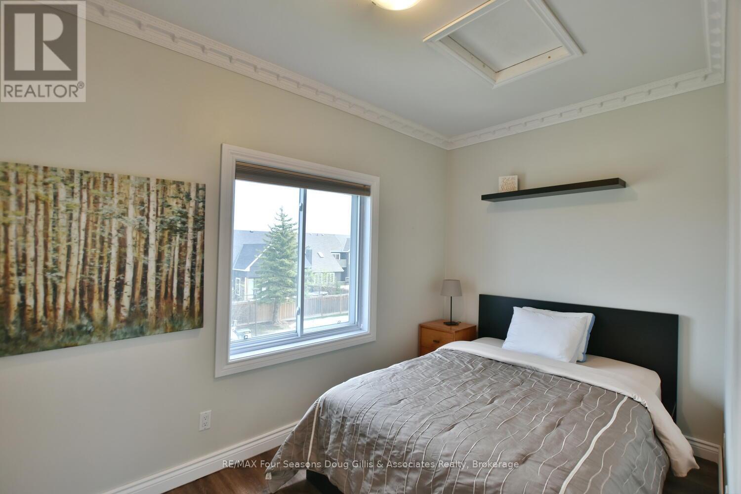 13 - 110 Kellies Way, Blue Mountains, Ontario  L9Y 0L6 - Photo 33 - X12119177