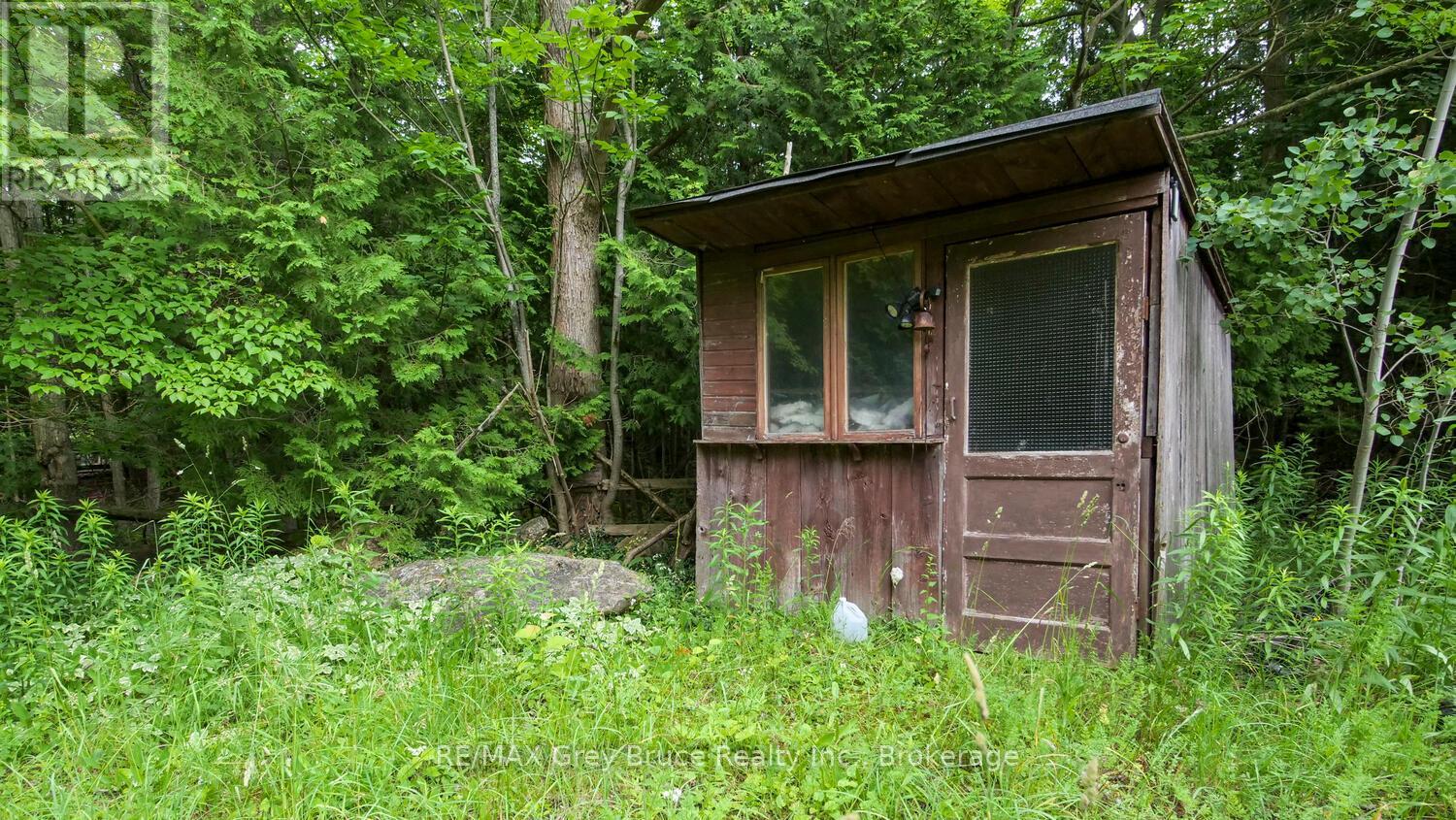 1477 Highway 6 Highway, South Bruce Peninsula, Ontario  N0H 2T0 - Photo 28 - X12119442