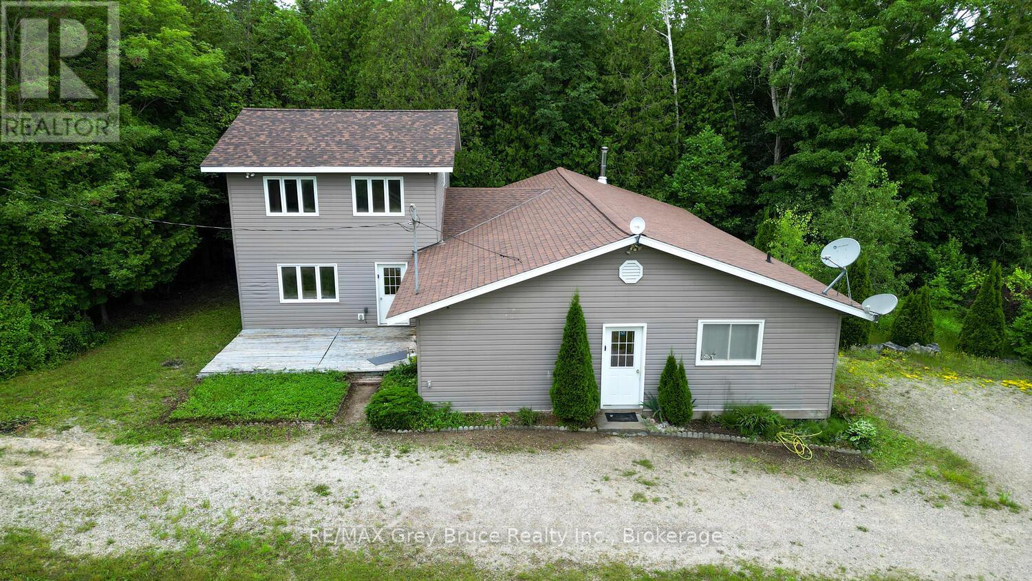 1477 Highway 6 Highway, South Bruce Peninsula, Ontario  N0H 2T0 - Photo 35 - X12119442