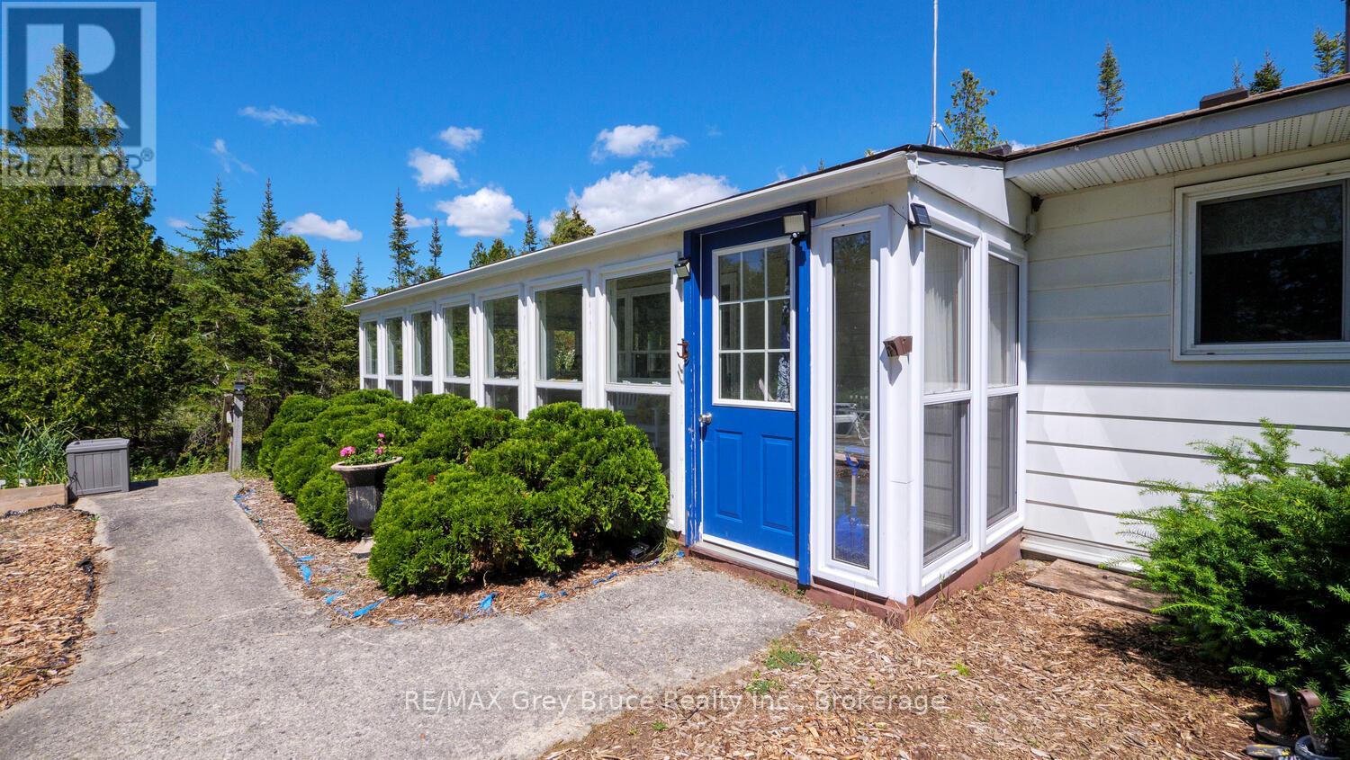 1034 Dorcas Bay Road, Northern Bruce Peninsula, Ontario  N0H 2R0 - Photo 13 - X12119550