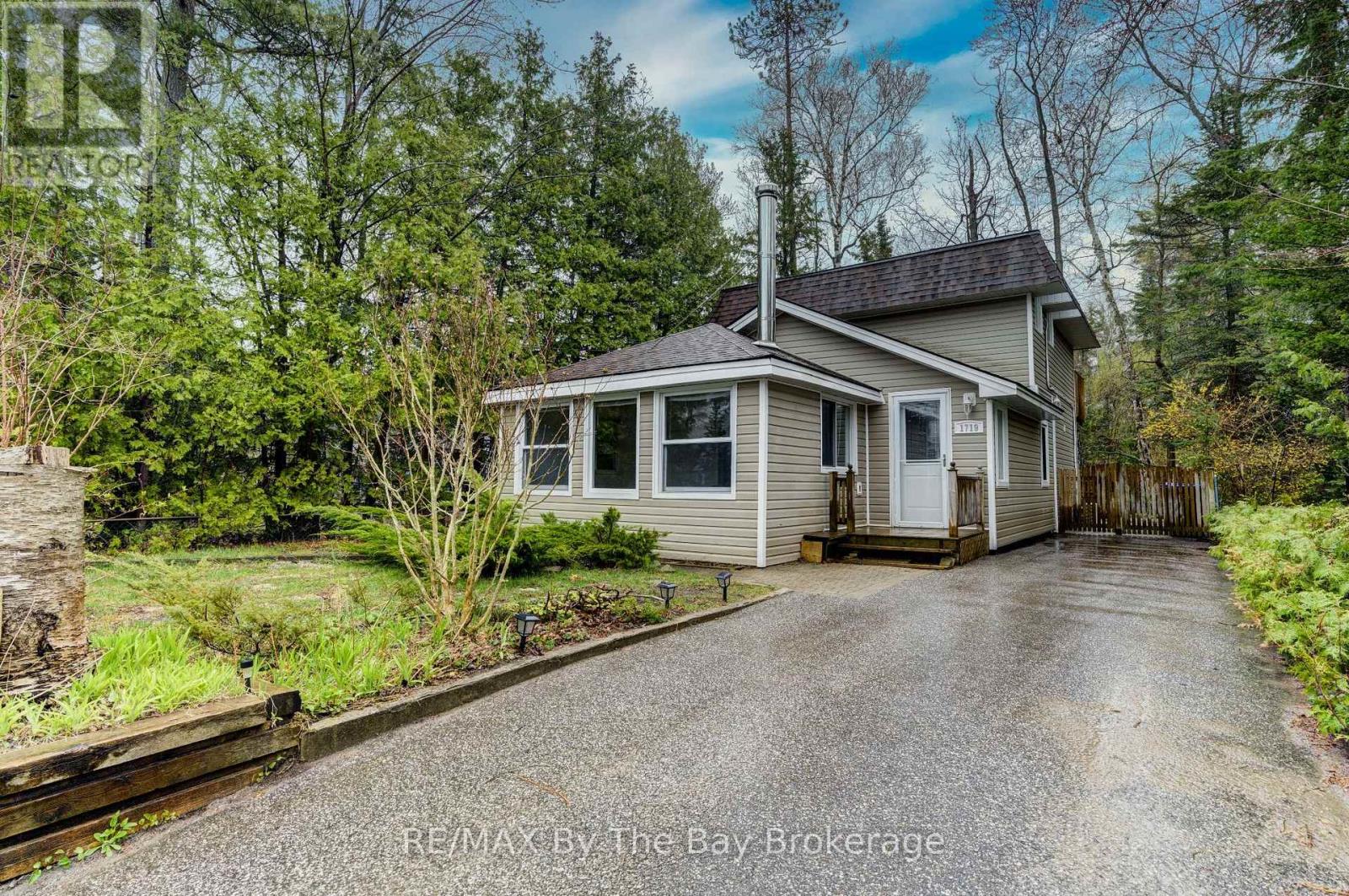 1719 SHORE LANE, Wasaga Beach, Ontario