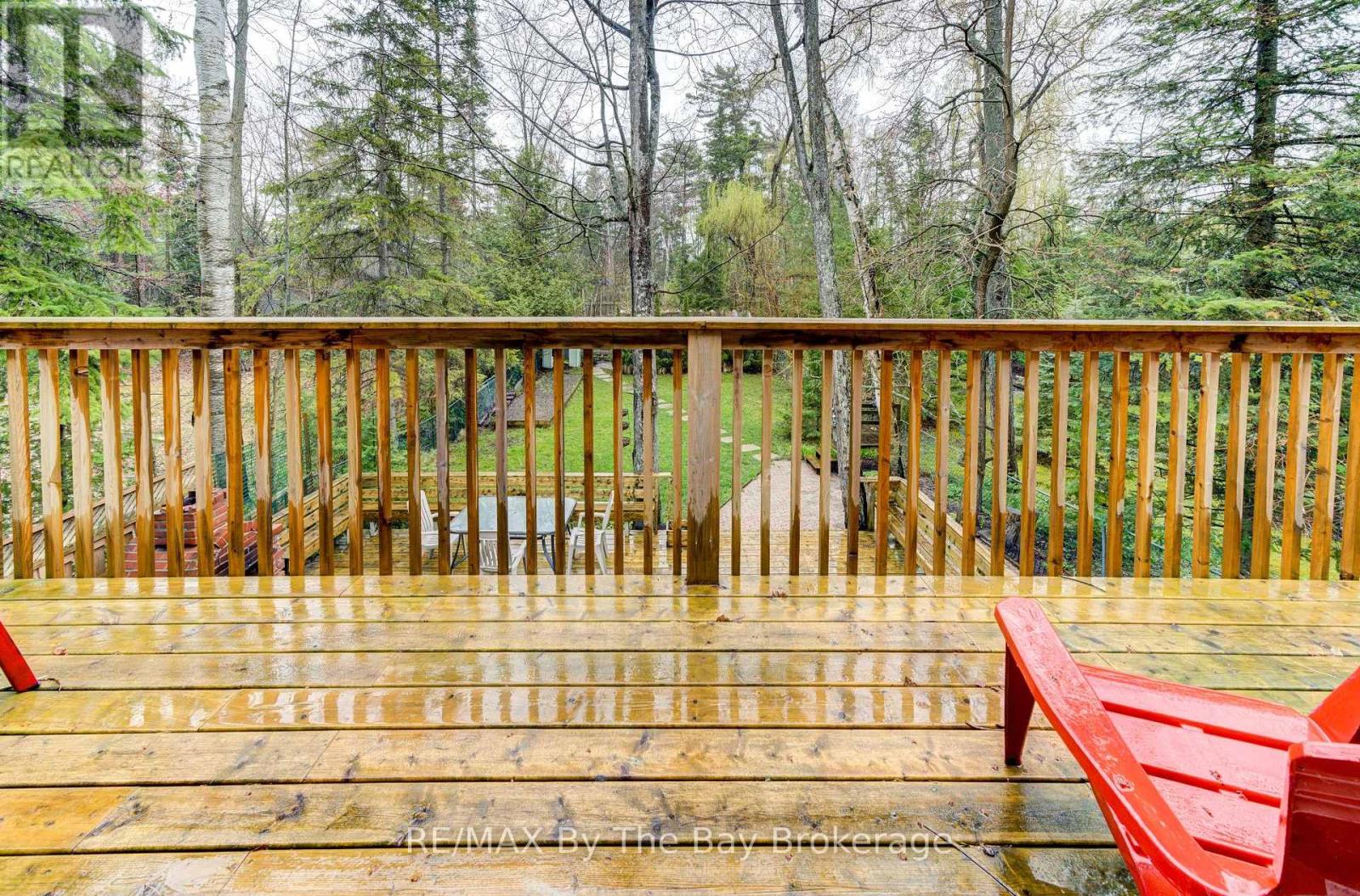 1719 Shore Lane, Wasaga Beach, Ontario  L9Z 1V7 - Photo 15 - S12119990