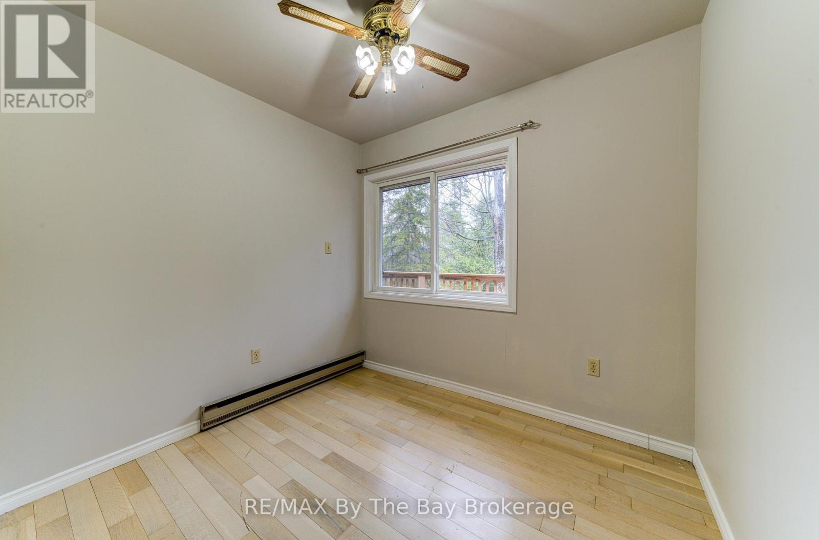 1719 Shore Lane, Wasaga Beach, Ontario  L9Z 1V7 - Photo 16 - S12119990