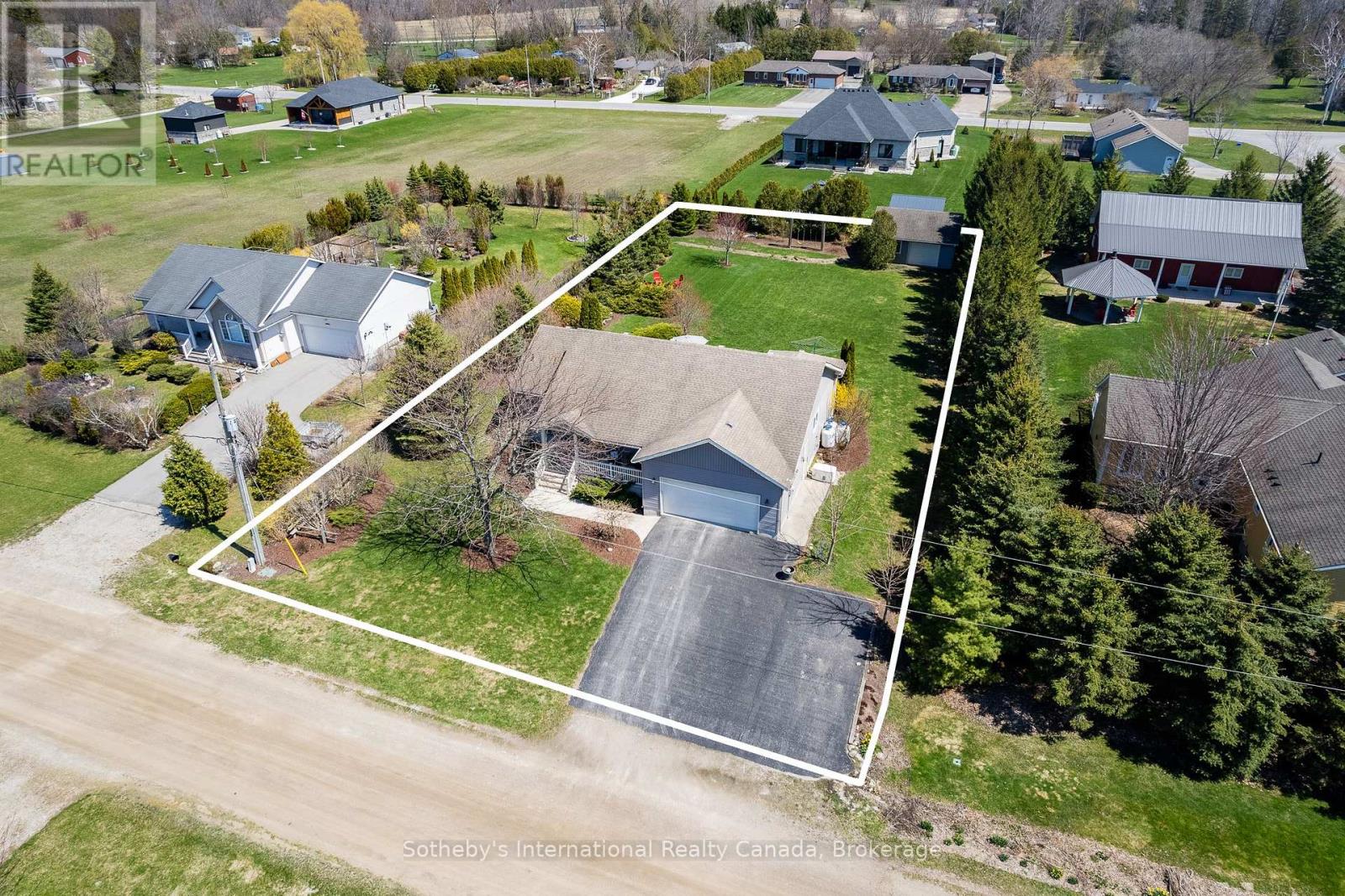 48 Sydenham Street S, Ashfield-Colborne-Wawanosh, Ontario  N7A 3X9 - Photo 37 - X12119967