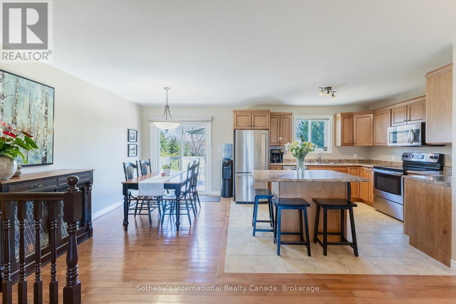 48 Sydenham Street S, Ashfield-Colborne-Wawanosh, Ontario  N7A 3X9 - Photo 4 - X12119967