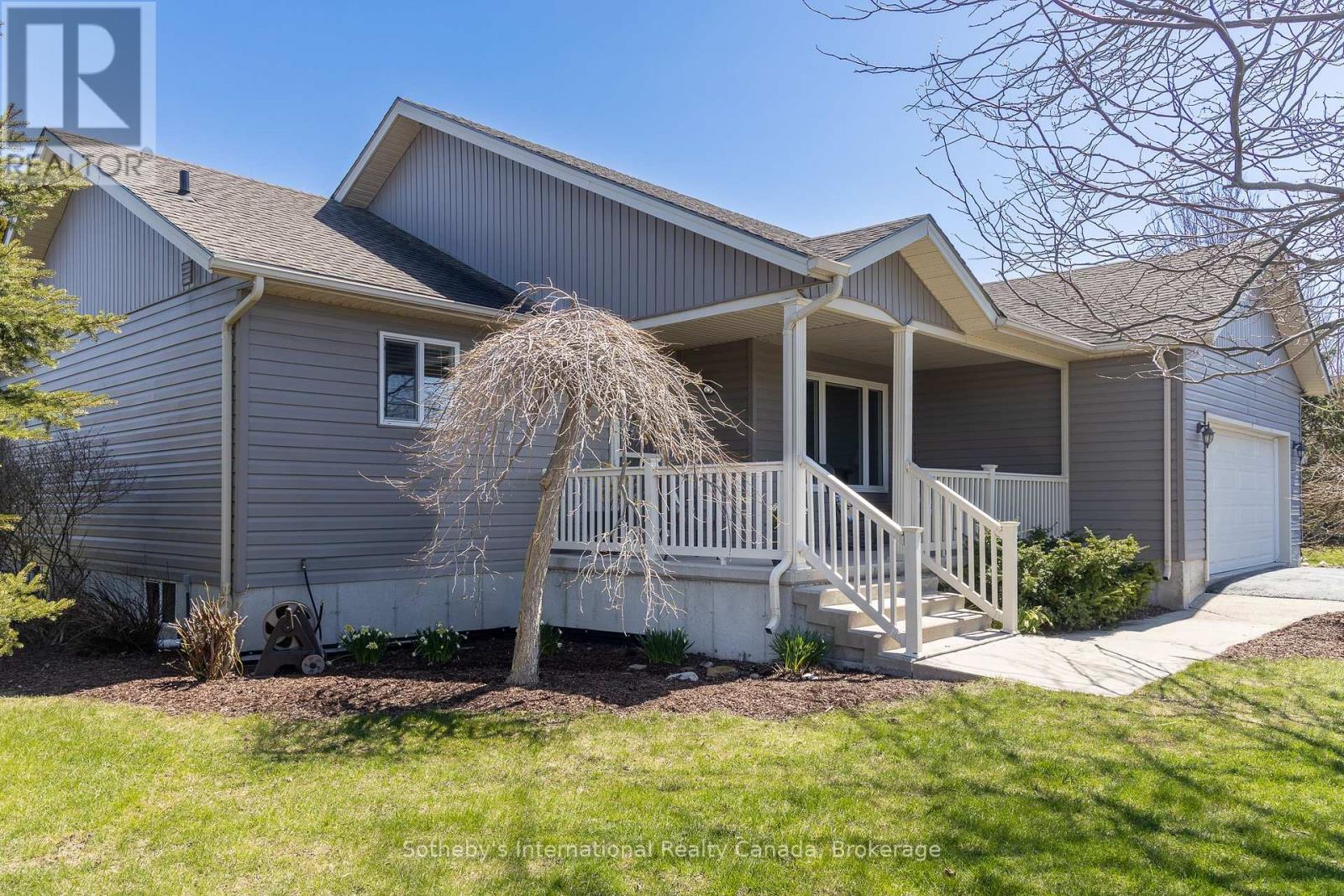 48 Sydenham Street S, Ashfield-Colborne-Wawanosh, Ontario  N7A 3X9 - Photo 8 - X12119967