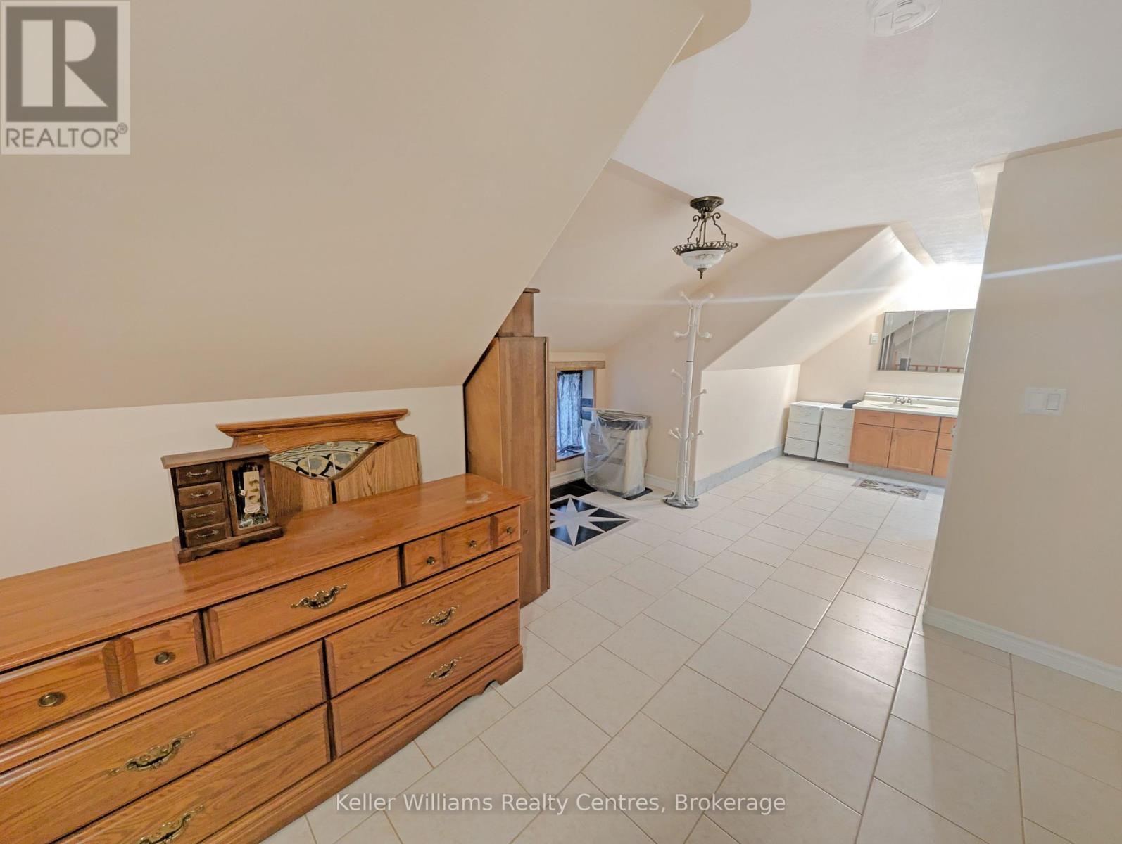 313238 Highway 6 Highway, West Grey, Ontario  N0G 1R0 - Photo 24 - X12120048