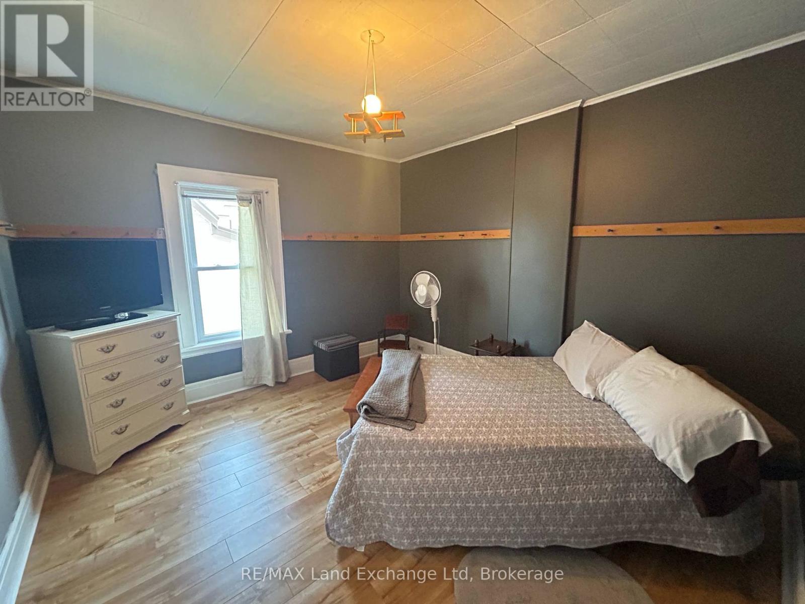 327 Frances Street, North Huron, Ontario  N0G 2W0 - Photo 20 - X12120060