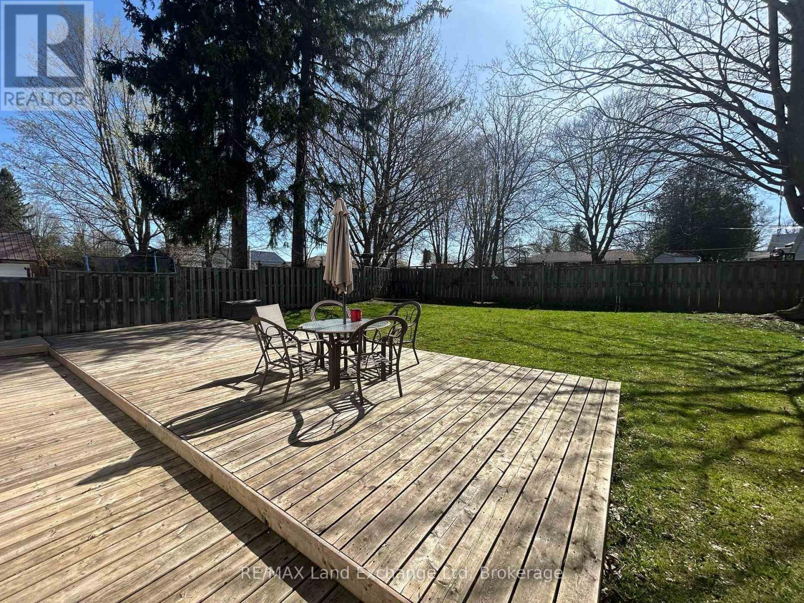 327 Frances Street, North Huron, Ontario  N0G 2W0 - Photo 30 - X12120060