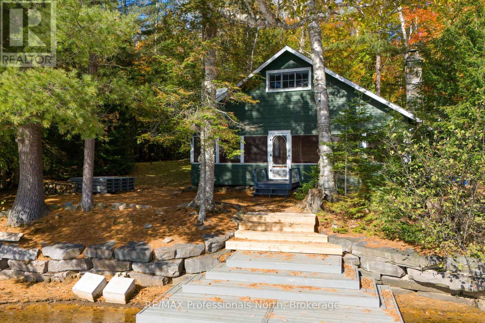 3 - 1411 Billie Bear Road, Lake Of Bays, Ontario  P1H 2J6 - Photo 1 - X12120247