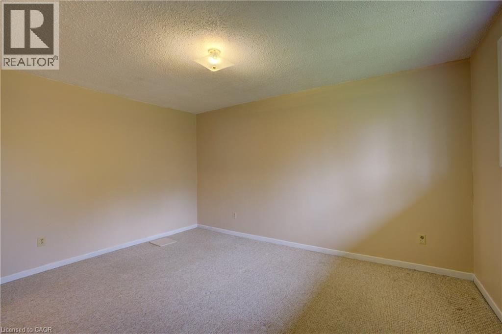 271 Forest Glen Crescent, Mount Forest, Ontario  N0G 2L2 - Photo 18 - 40723005