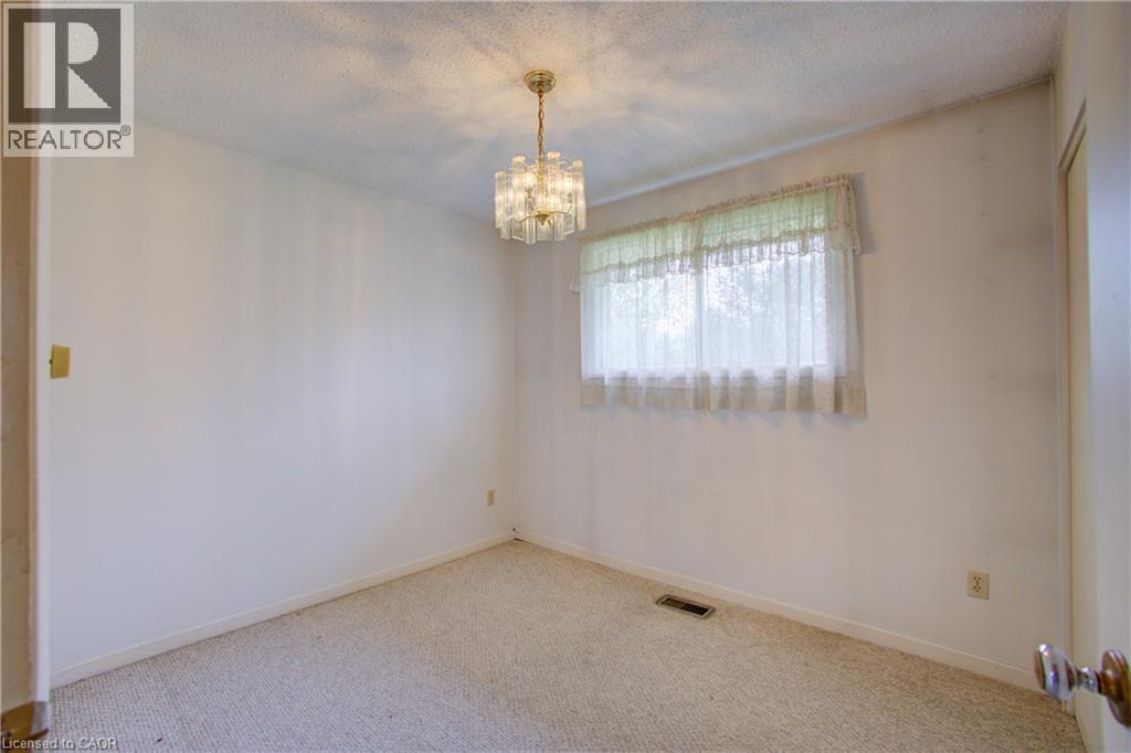 271 Forest Glen Crescent, Mount Forest, Ontario  N0G 2L2 - Photo 19 - 40723005