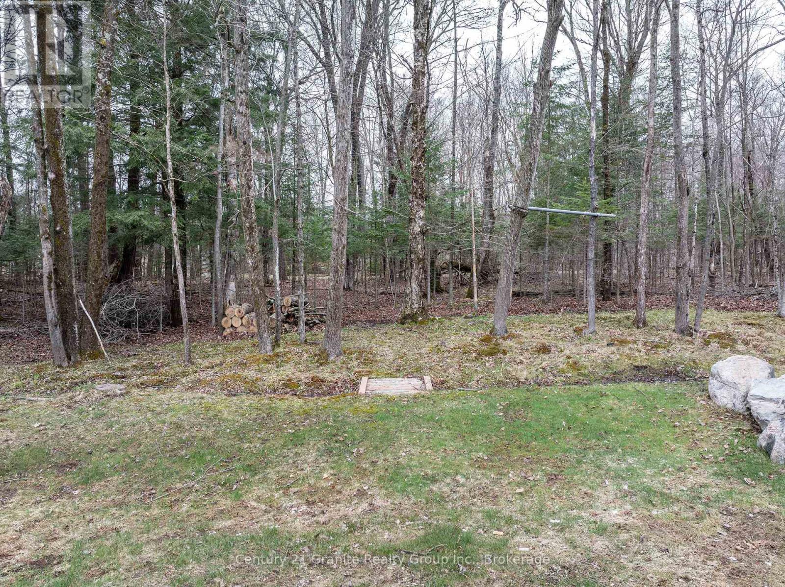 117 Halbiem Crescent, Dysart Et Al, Ontario  K0M 1S0 - Photo 25 - X12120462