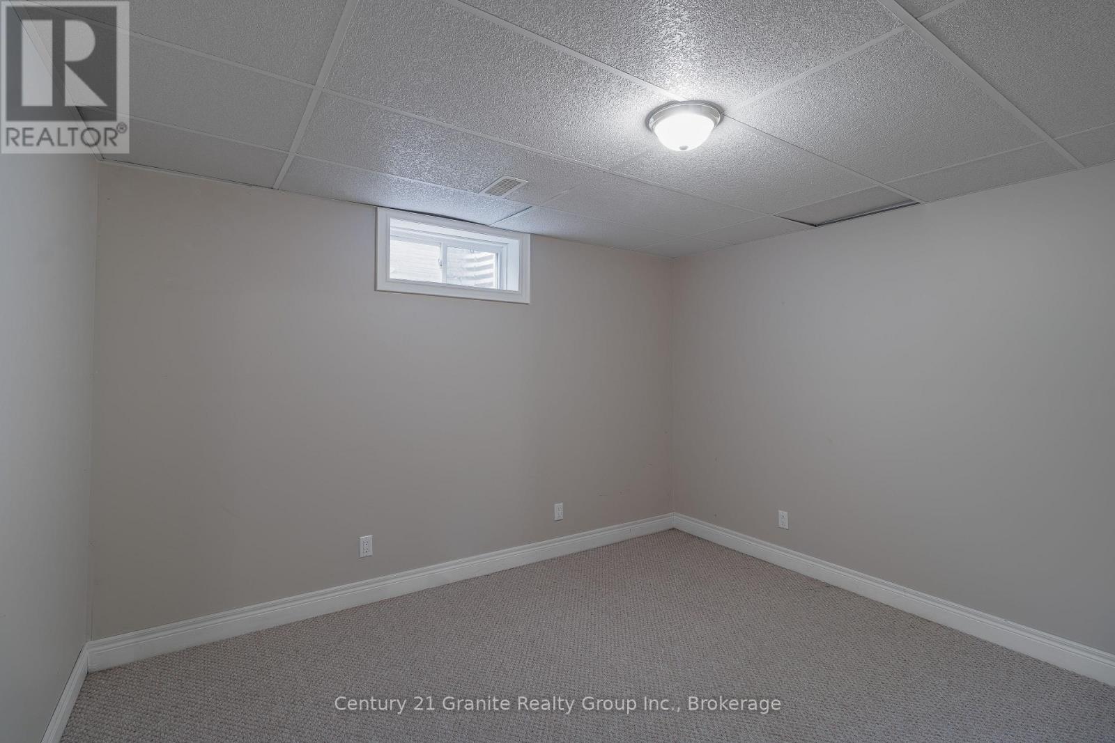 117 Halbiem Crescent, Dysart Et Al, Ontario  K0M 1S0 - Photo 42 - X12120462