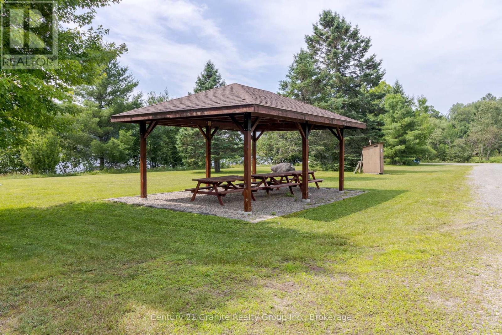 117 Halbiem Crescent, Dysart Et Al, Ontario  K0M 1S0 - Photo 46 - X12120462