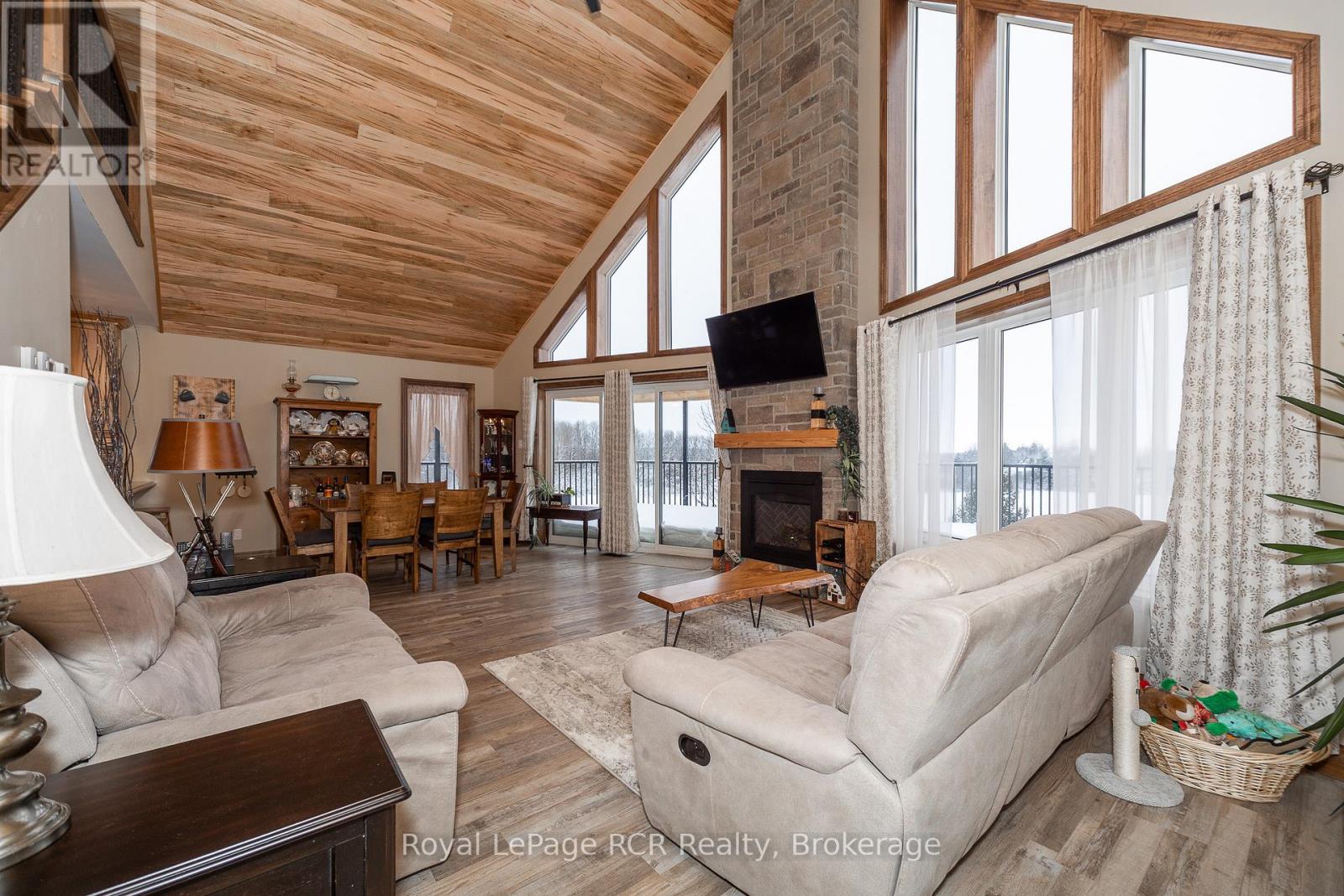 742654 Sideroad 4b Side Road, Chatsworth, Ontario  N0H 1G0 - Photo 5 - X12120586