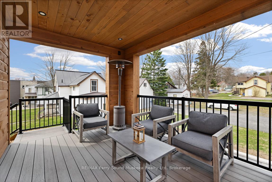 98 James Street, Parry Sound, Ontario  P2A 1T9 - Photo 12 - X12120611
