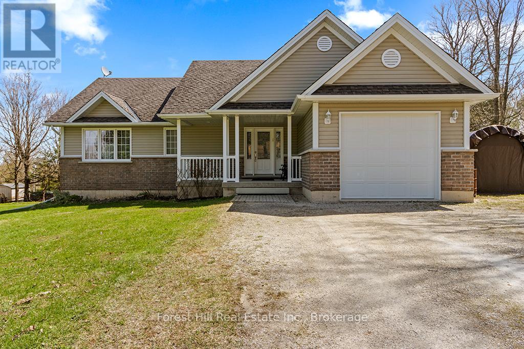 149 Windmill Way, Grey Highlands, Ontario  N0C 1K0 - Photo 1 - X12120845