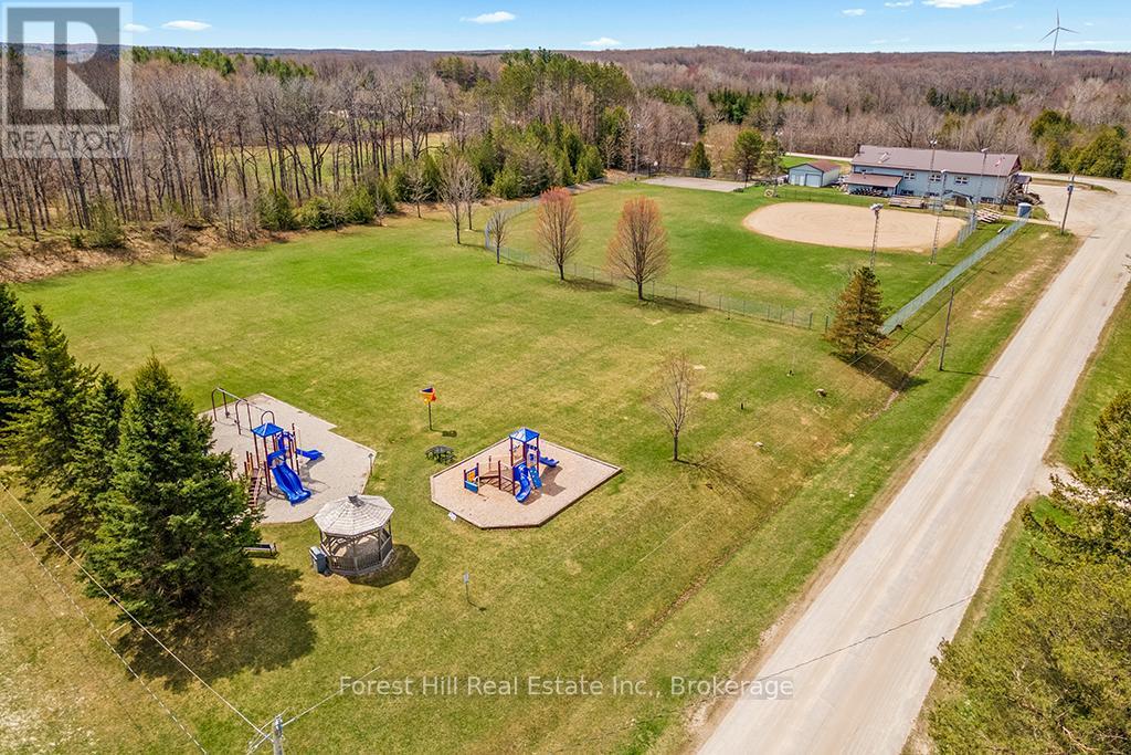 149 Windmill Way, Grey Highlands, Ontario  N0C 1K0 - Photo 46 - X12120845