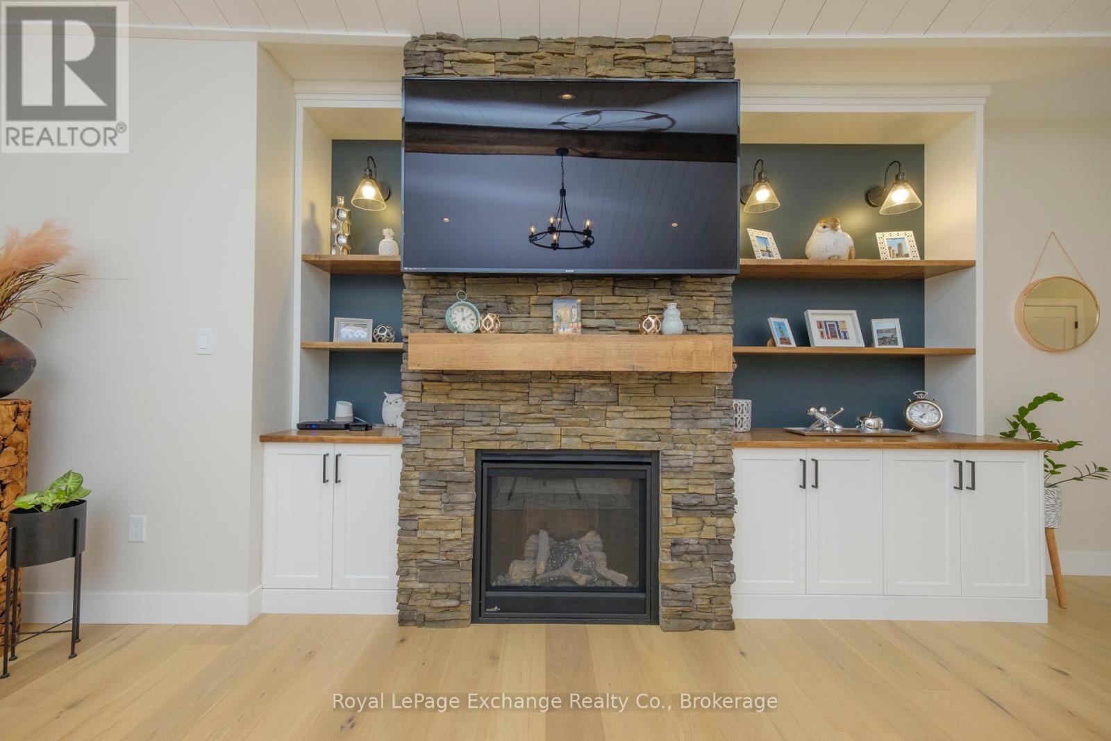 339 Lake Range Drive, Huron-Kinloss, Ontario  N0G 2R0 - Photo 18 - X12120870