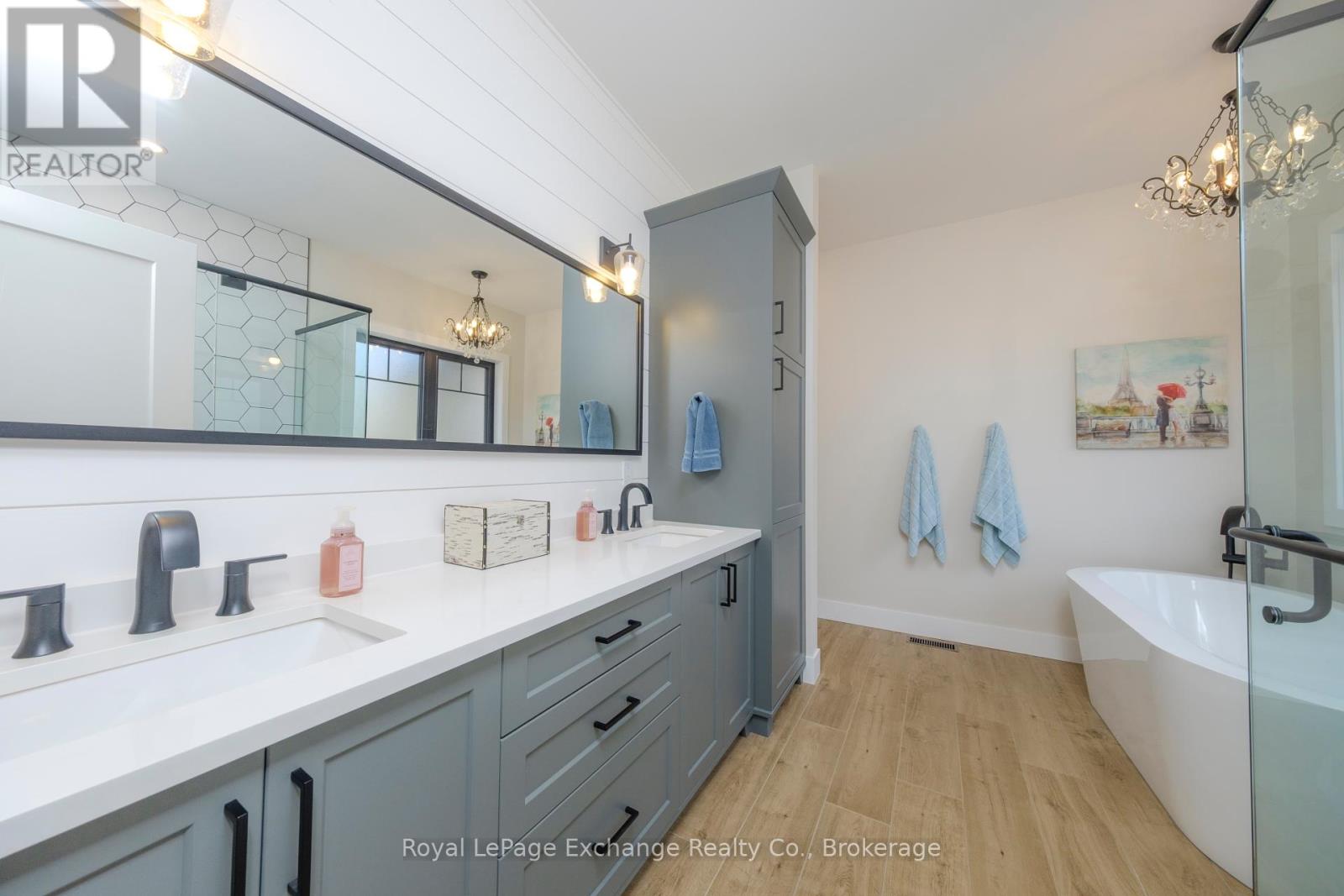 339 Lake Range Drive, Huron-Kinloss, Ontario  N0G 2R0 - Photo 24 - X12120870